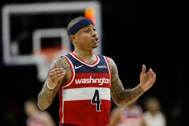 闪过熟悉的 闪过熟悉的