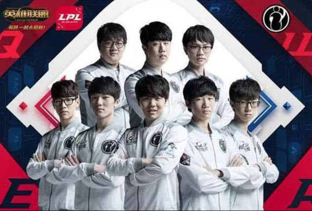 前场逼抢 前场逼抢