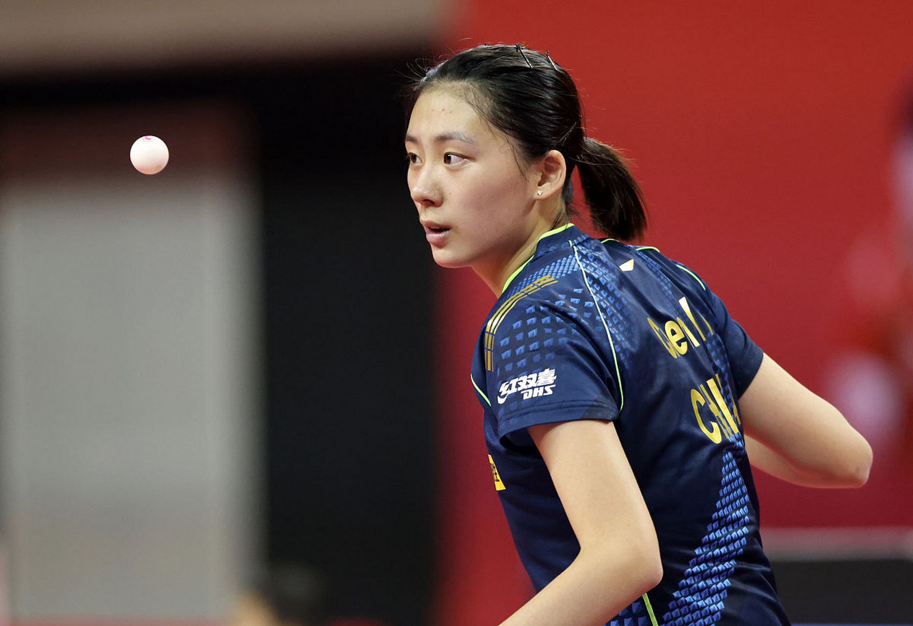 少一名能在 少一名能在