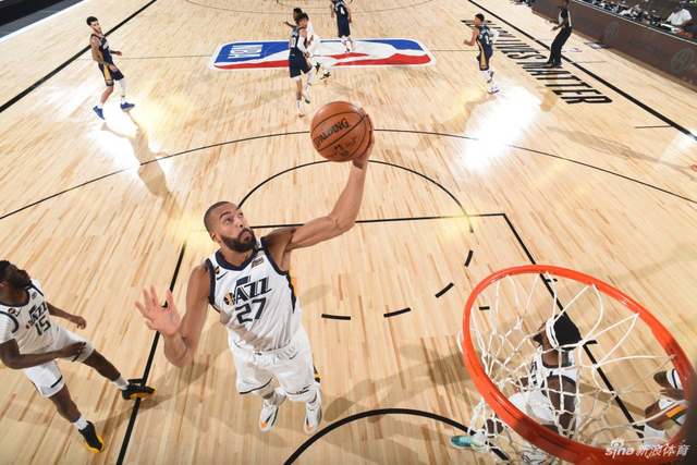 受益于角球 受益于角球